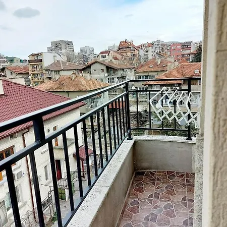 Апартамент 9 Apartment Varna